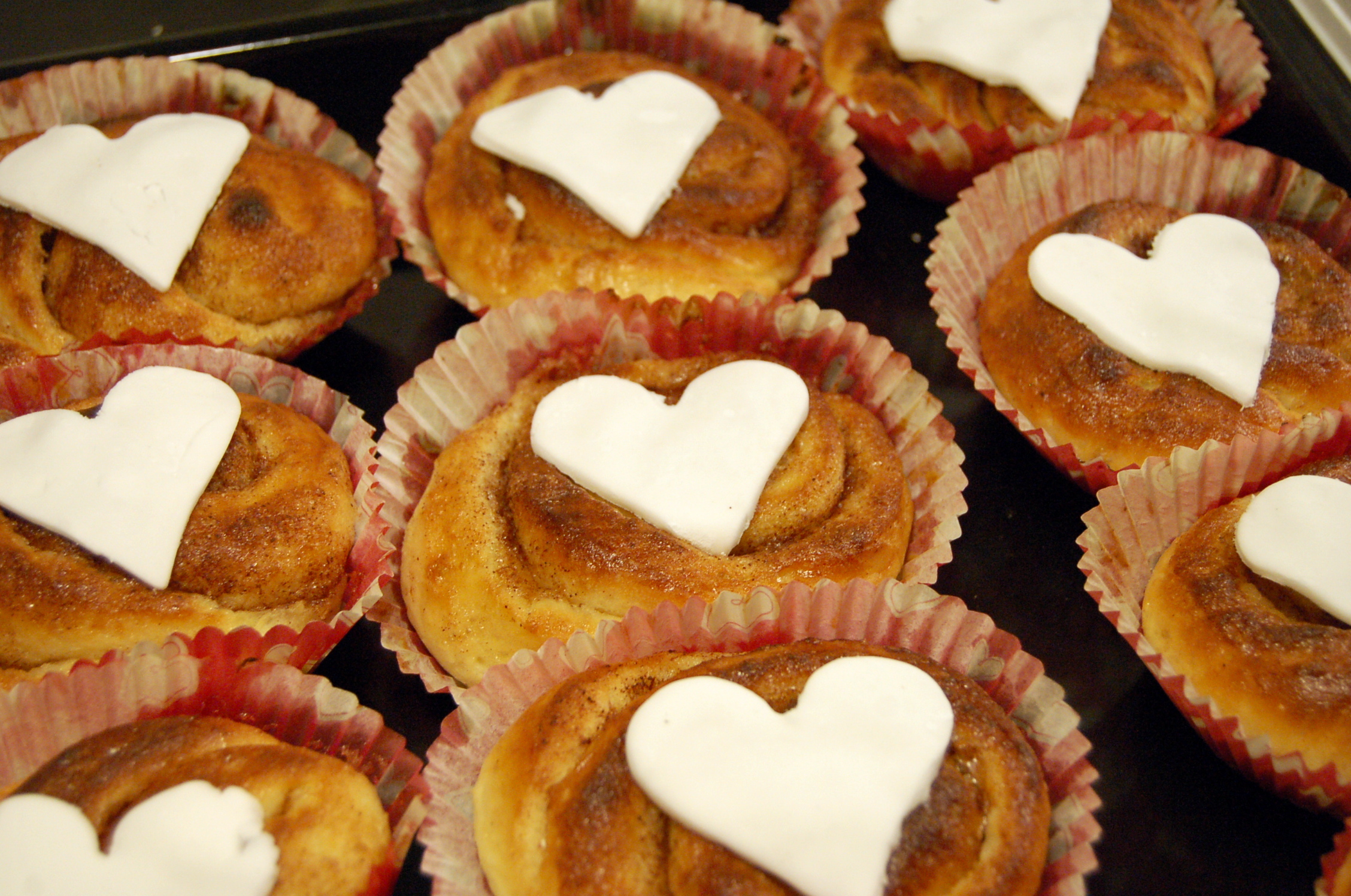 karleksfulla bullar Kärleksfulla kanelbullar