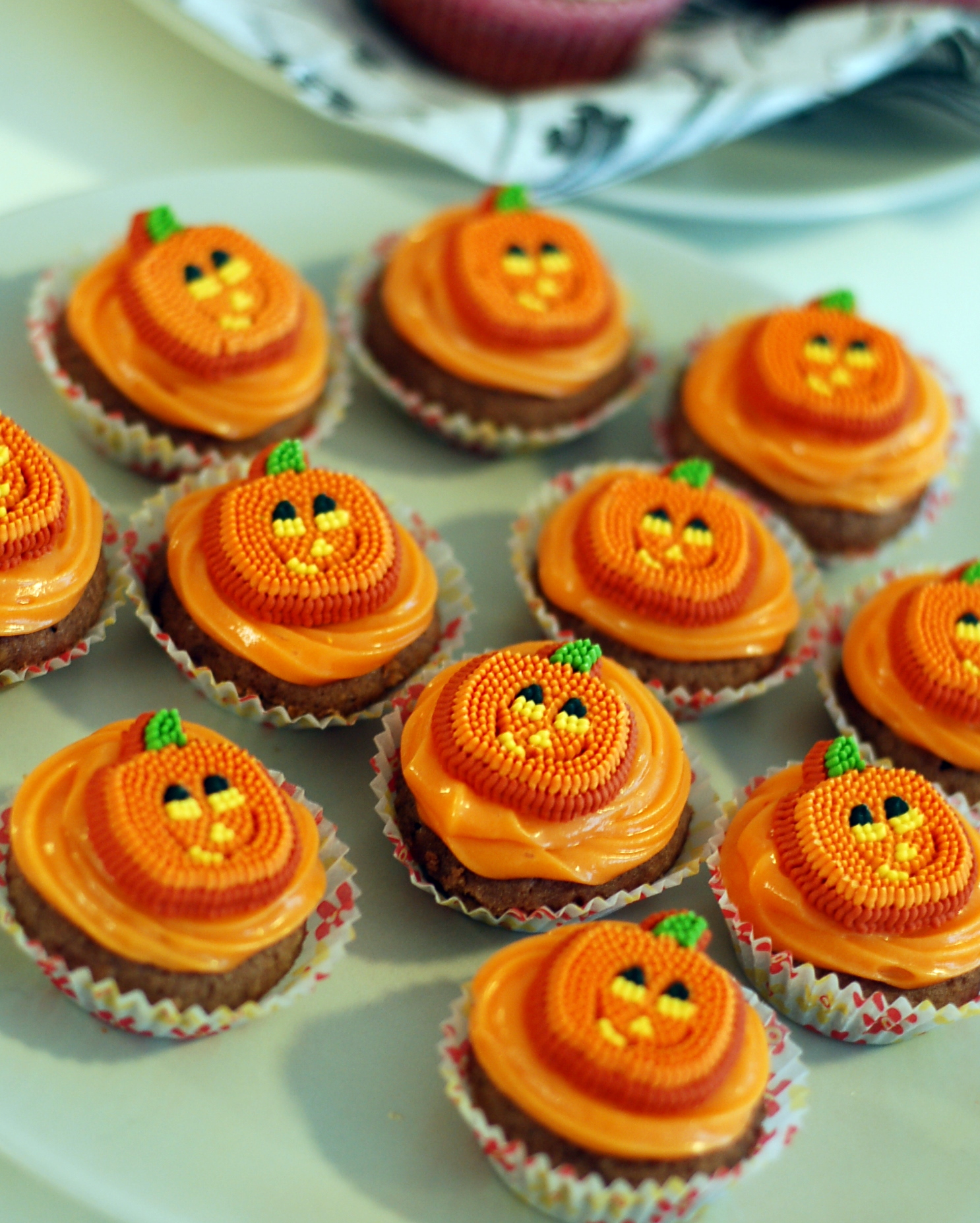 Halloween cupcakes – ett recept tre smaker – från Söta saker