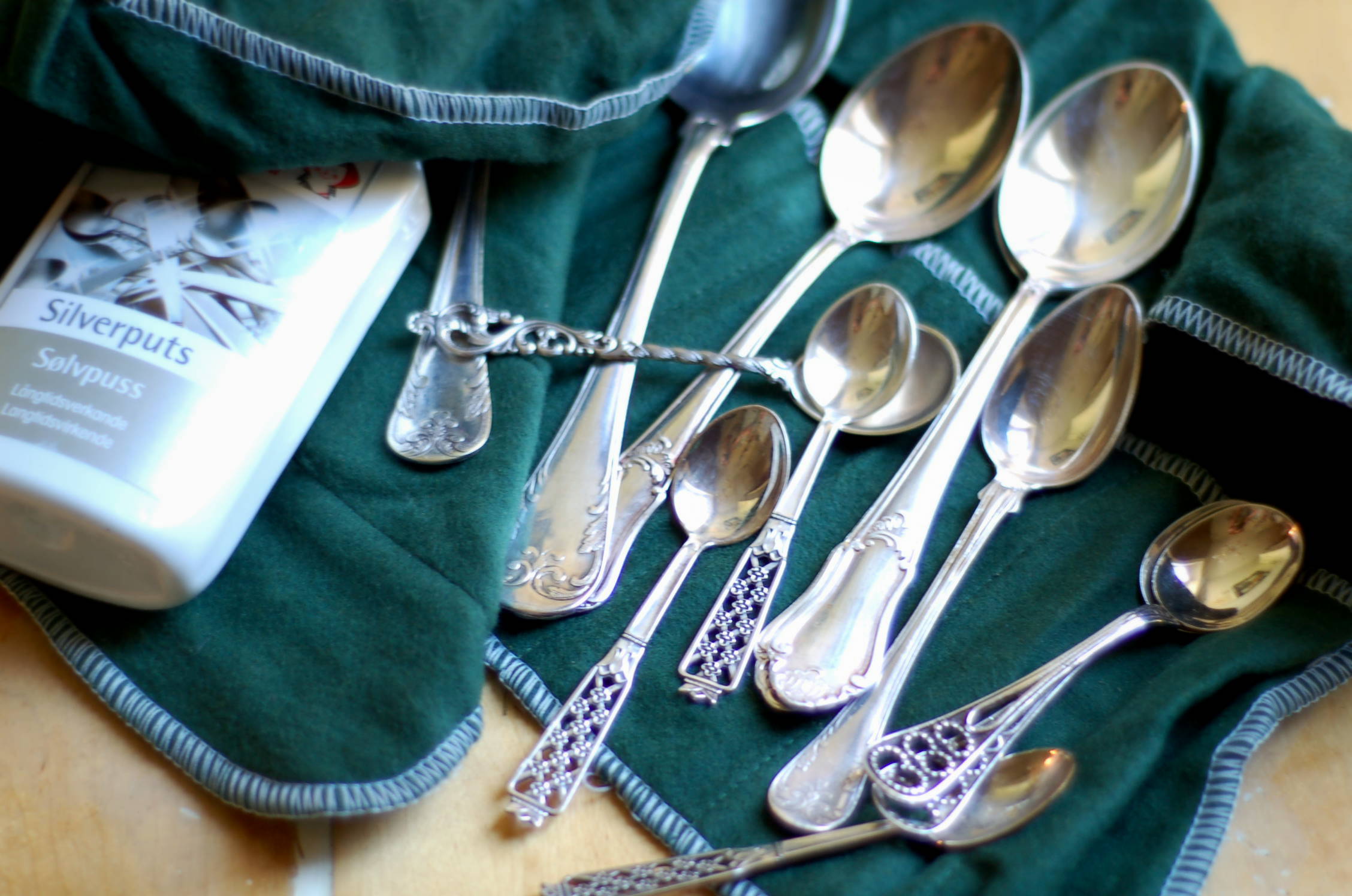 Med silversked i mun