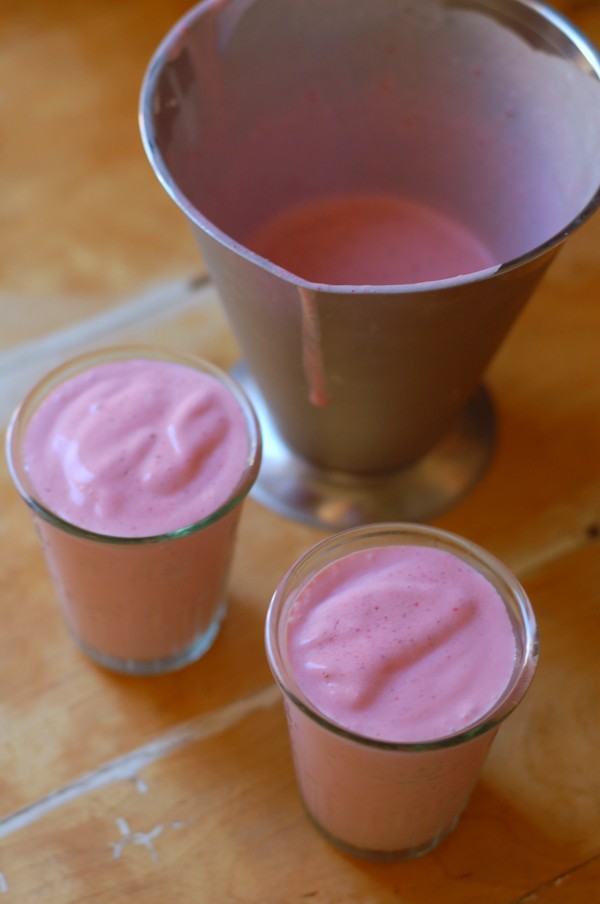 Glassig hallondrink