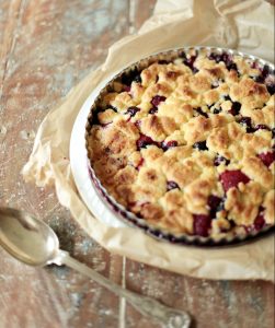 Underbart knäckig paj med vinbär